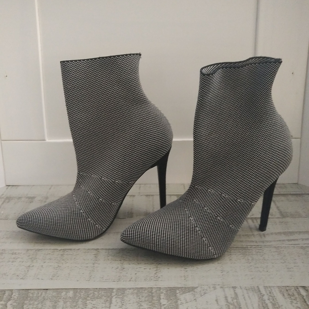 ⚡️Sweater heel bootie 6.5